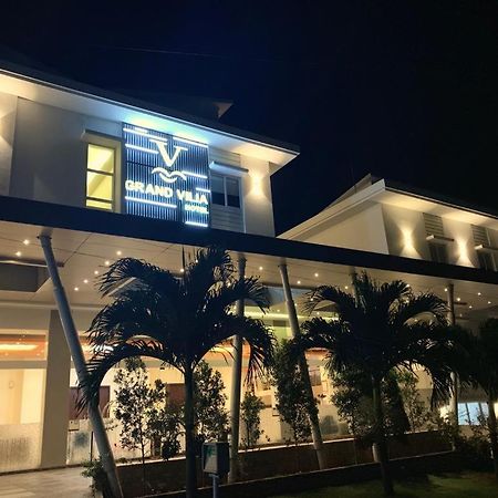 Grand Vilia Hotel Langgur Exterior foto