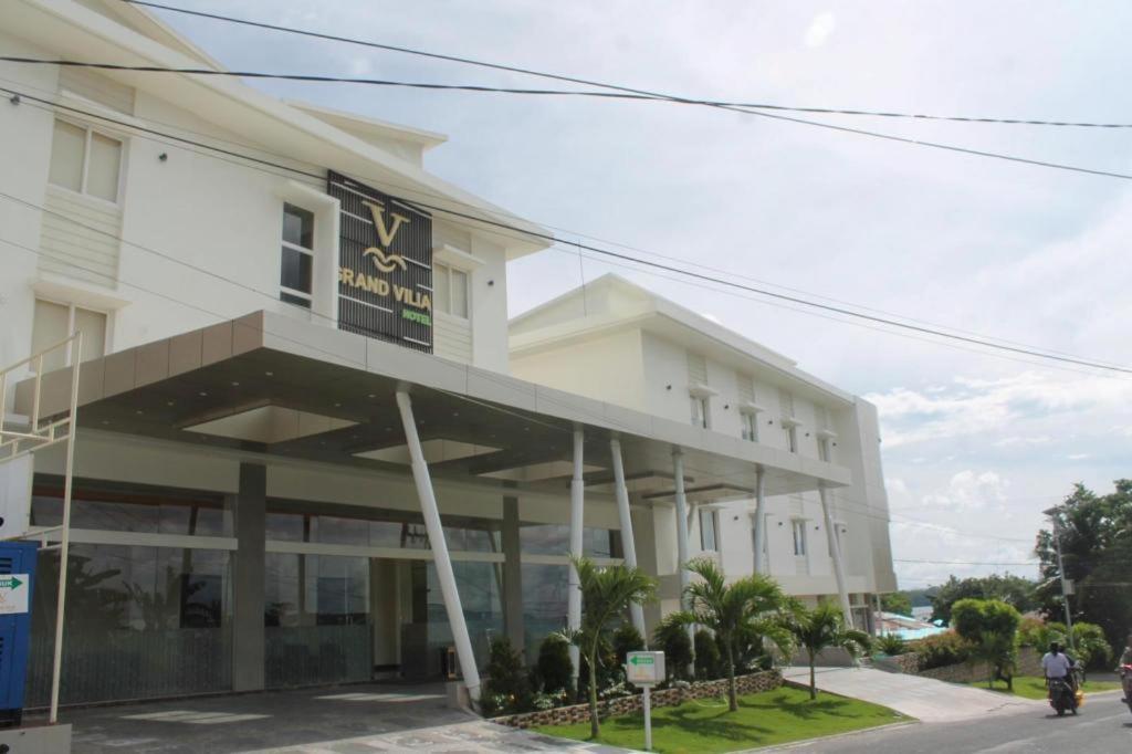 Grand Vilia Hotel Langgur Exterior foto